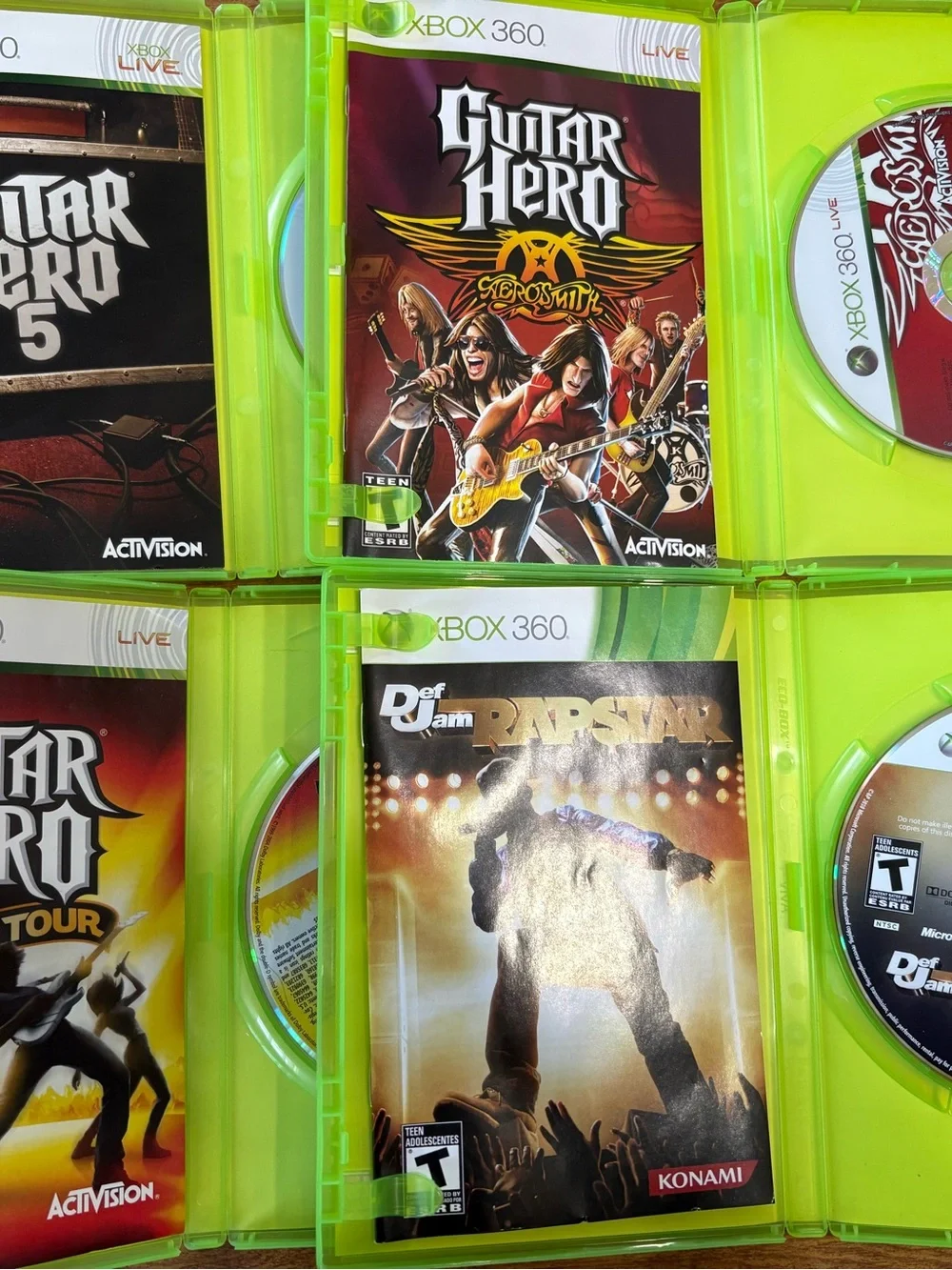 Microsoft XBOX 360 21 game bundle (Halo, COD, guitar hero, assassin) *NOT TESTED